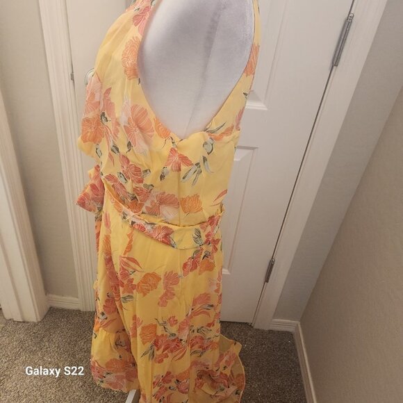 Vince Camuto Floral Maxi Dress. NWT. Size 14 - Picture 5 of 16